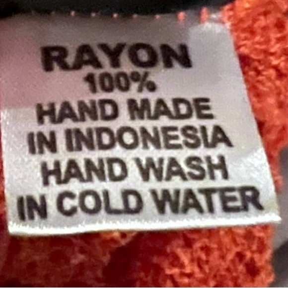 Beautiful orange 100% Rayon top- sheer - Picture 2 of 2